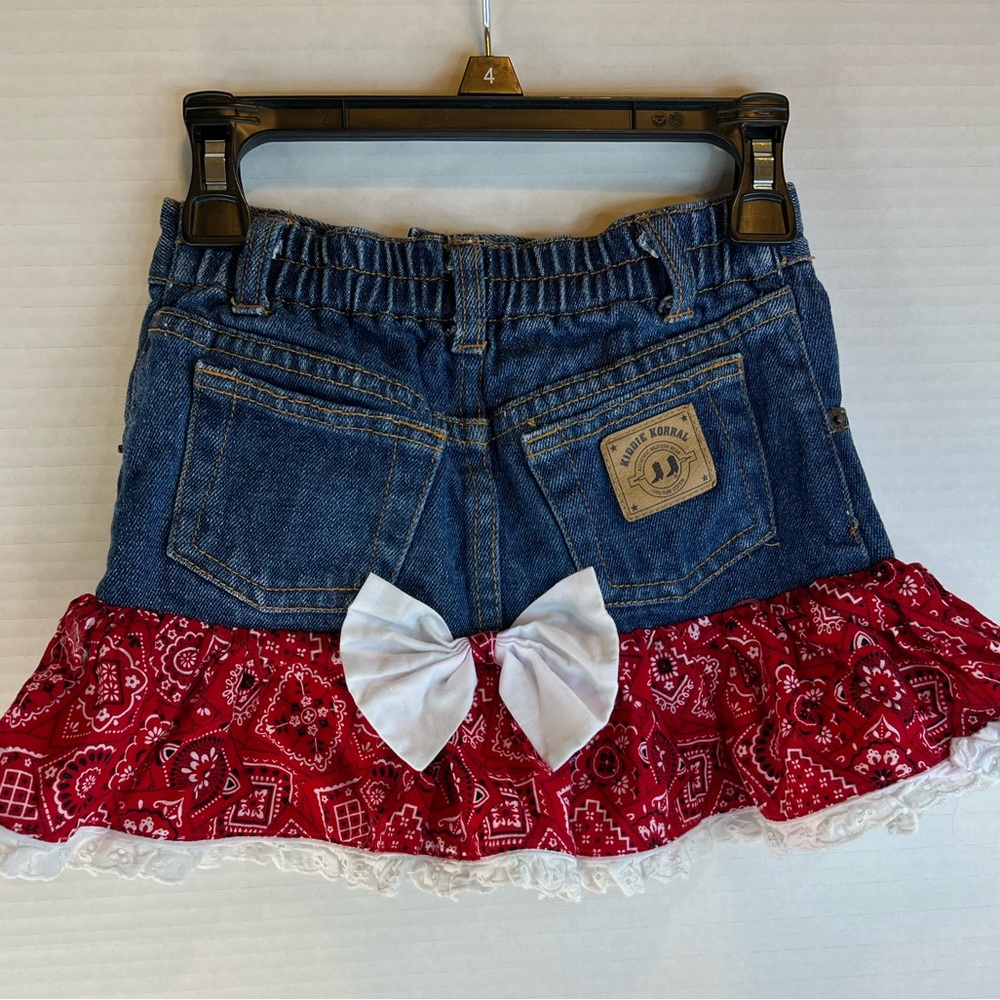 Kiddie Korral Girls Blue Jean w/Red Bandana Trim Size 5